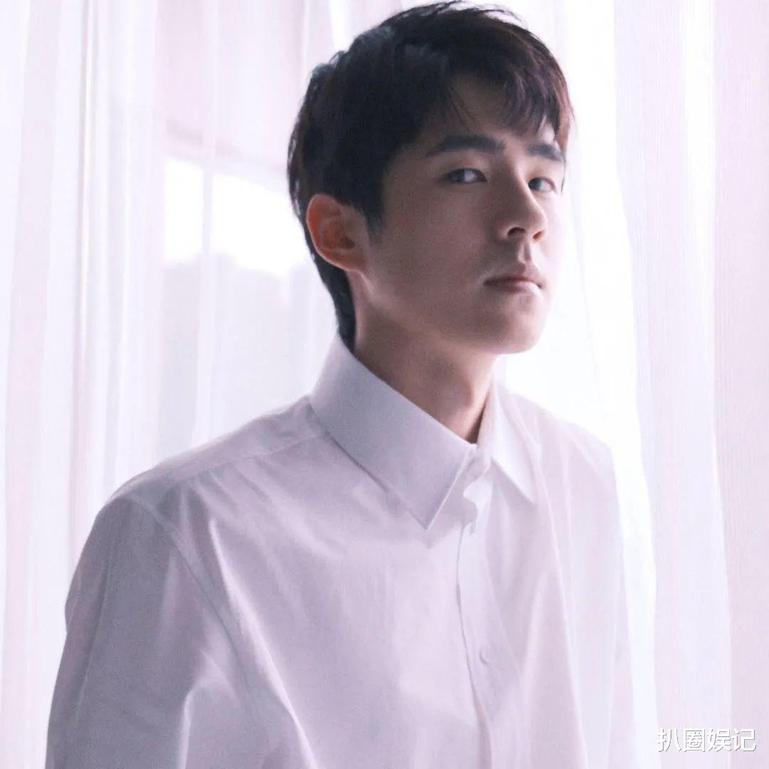 鹿晗|鹿晗被吴亦凡泼了不少脏水，黄子韬在拉拢他，想要两人一致对外