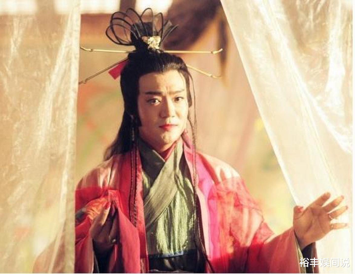 李龙基|一众TVB老戏骨聚餐吃帝王蟹，李龙基满头白发，鲁振顺打扮超时尚