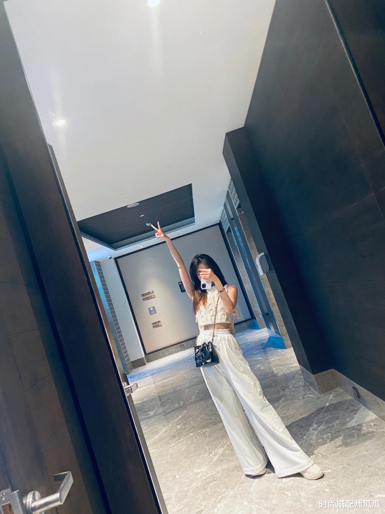 发型|祝绪丹被发型“坑”了，厚刘海配上紧身牛仔衣，气质全无还有点土