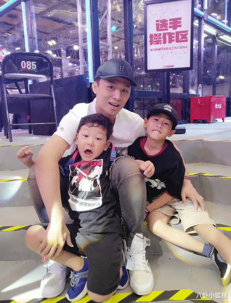 张恒|张恒再锤郑爽!称她多次出轨,还透露欠债另有内幕,信息量超大