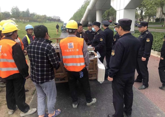 行走江苏 以送外卖为由占道经营，投机取巧终被罚