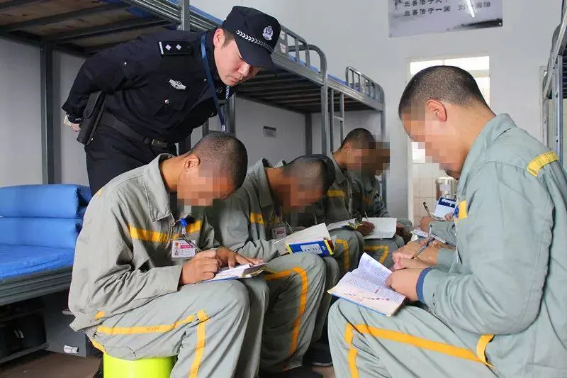 监所家属 家人进监狱了，现在监狱的服刑人员还会挨打吗？