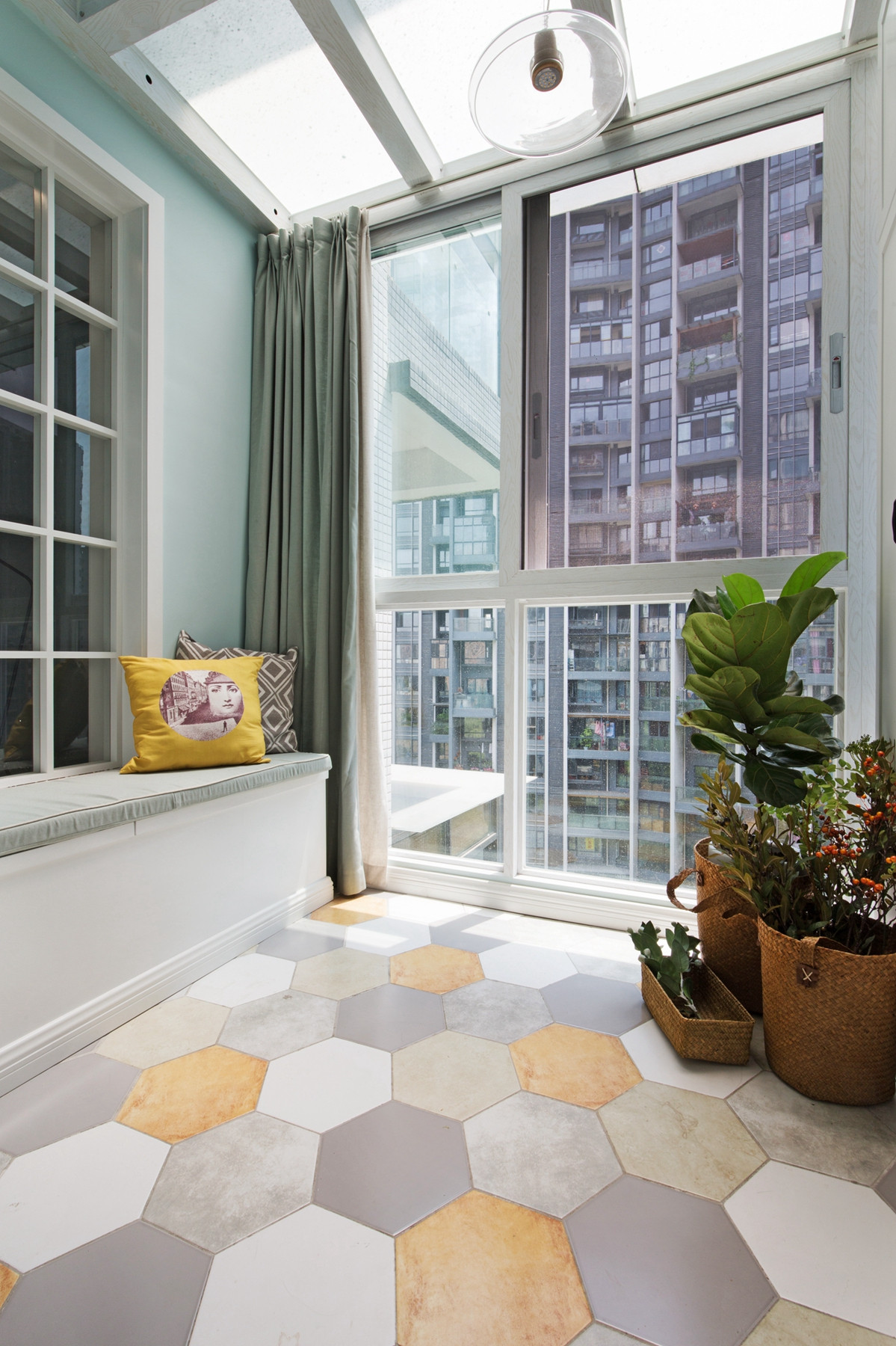 你家阳台被浪费了吗?快看看人家是怎样利用阳台的吧,美观还实用