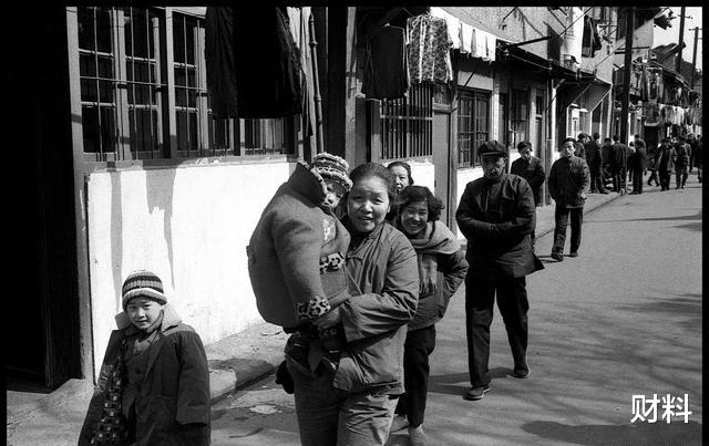 电影|30年前，人人羡慕的5大“金饭碗”，如今怎么样了？