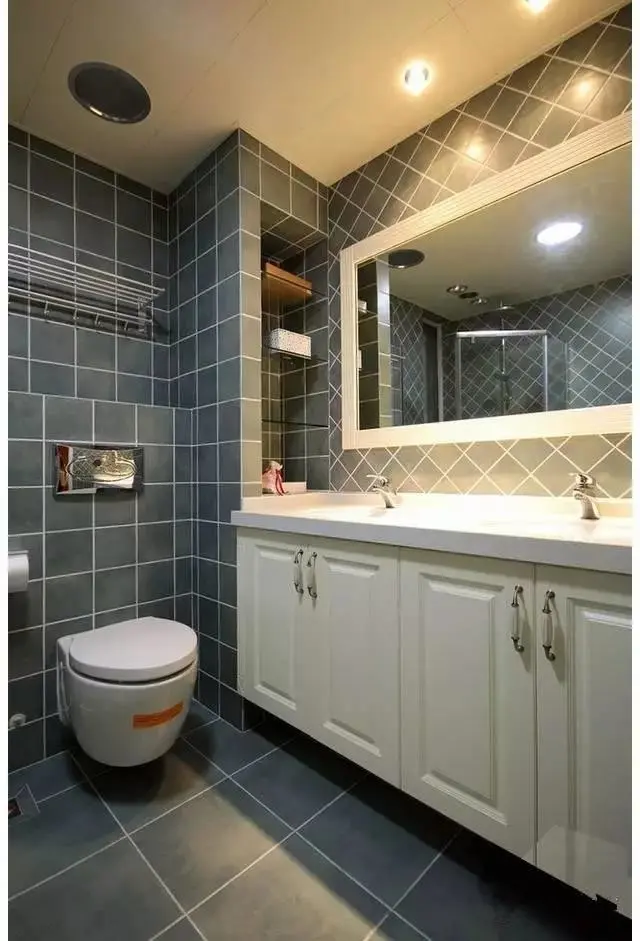 小户型卫生间只要设计的合理，空间就可能会增加多倍！