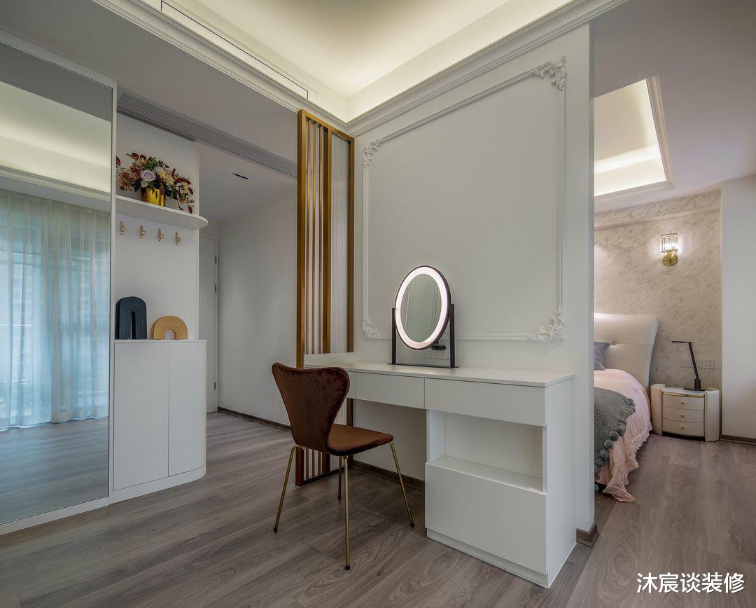 50岁阿姨太让人佩服，自己改造新家，场面很温馨，活出想要的样子