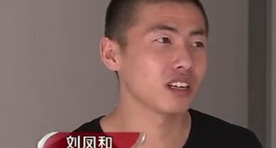 痴情男子为救植物人女友,负债二十多万,醒来后却说出了被害真相
