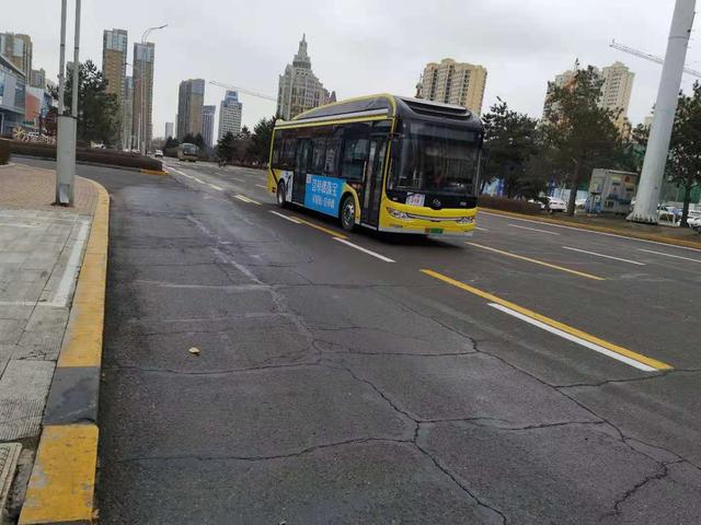 生活报 便民又实惠！记者“尝鲜”新区3条公交新线路