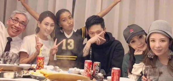 吴佩慈|马苏的故事：与孔令辉同居11年无结果，情史丰富，今40岁依旧单身