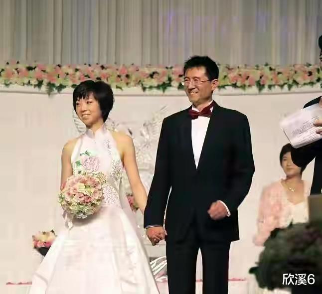 李晓霞|丁宁恋情曝光?盘点女乒退役大满贯的婚姻生活,谁更幸福?