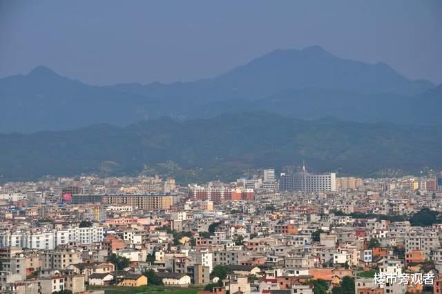 鹤岗|2万就能买一套房，当地人：4套房都给你，你愿意嫁到这里？
