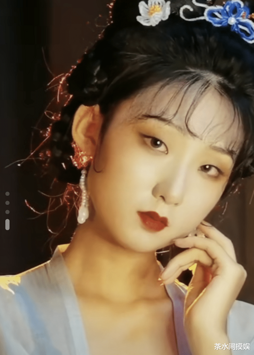 陈漫|网友集体抵制，官媒发文批评，“天才”摄影师陈漫跌下神坛冤吗？