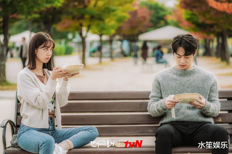 狐狸|惠利回应全国民看柳俊烈脸色，恋爱5年甜度不减，狐狸丹CP戏外BE