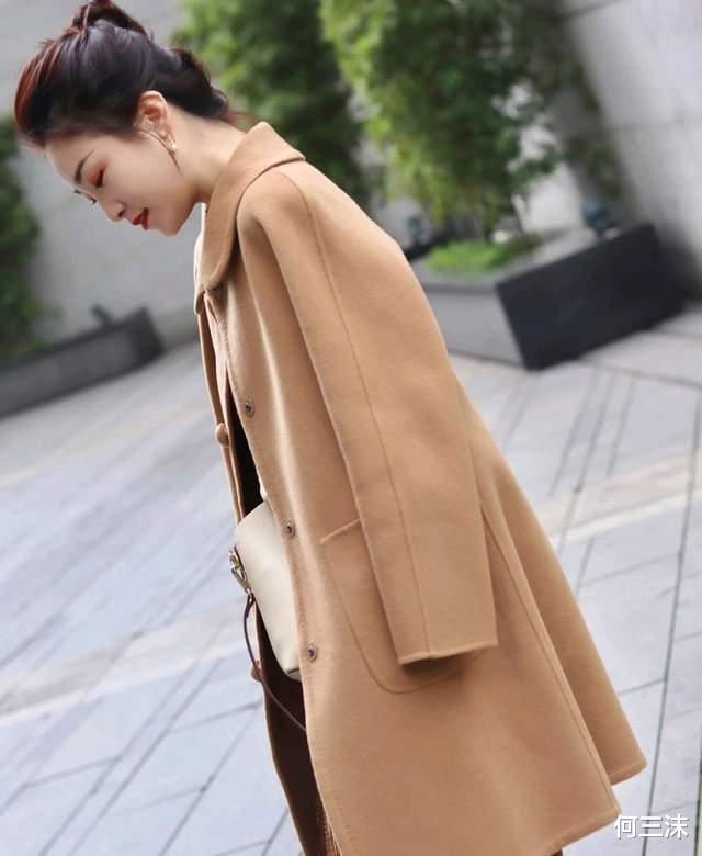 何三沫 冬季穿搭不要太过繁杂,简约款更吸引人,轻松成为人群中的焦点