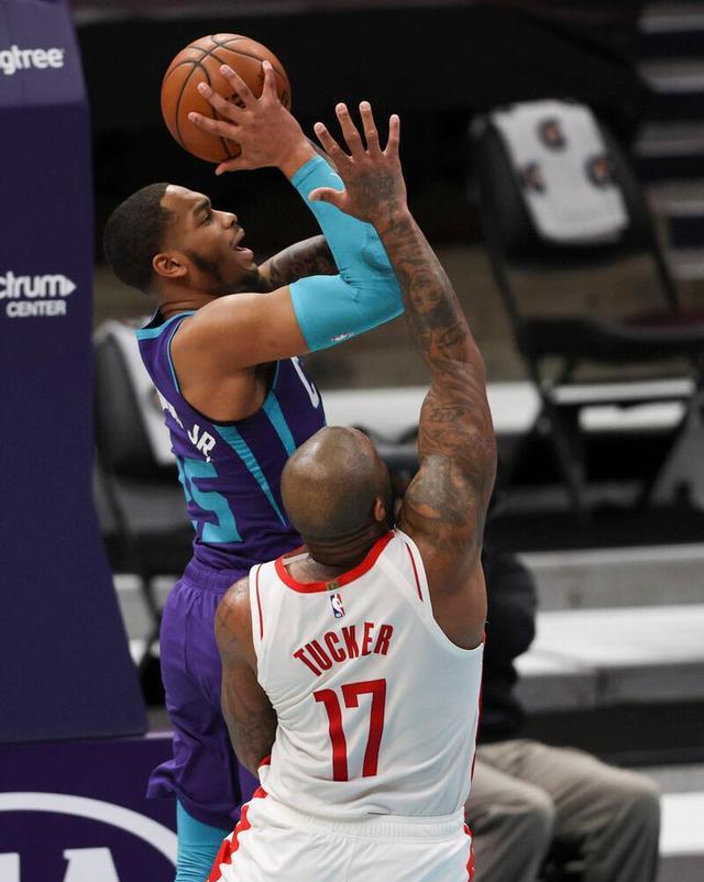 火箭隊|從6連勝到3連敗，火箭看家本領(lǐng)丟失，急需交易來這名野獸中鋒！