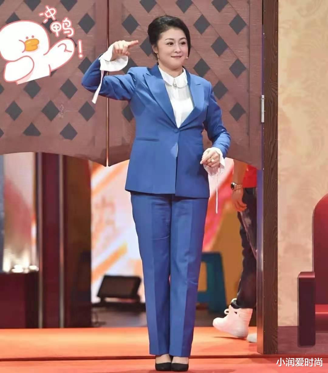 小润爱时尚|50岁于月仙因车祸去世!回顾她生前初秋穿搭,每套都优雅接地气