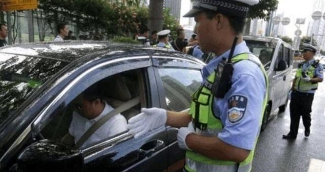 驾照|为什么驾照1分没扣，开车上路会被判无证驾驶？听听交警怎么说