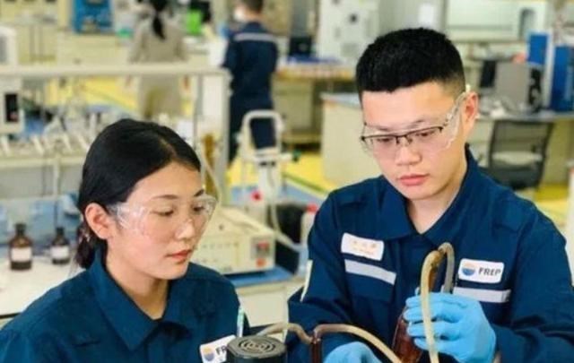 招聘|又一“铁饭碗”开始招聘,七险二金年薪10万起,专科生也能报名