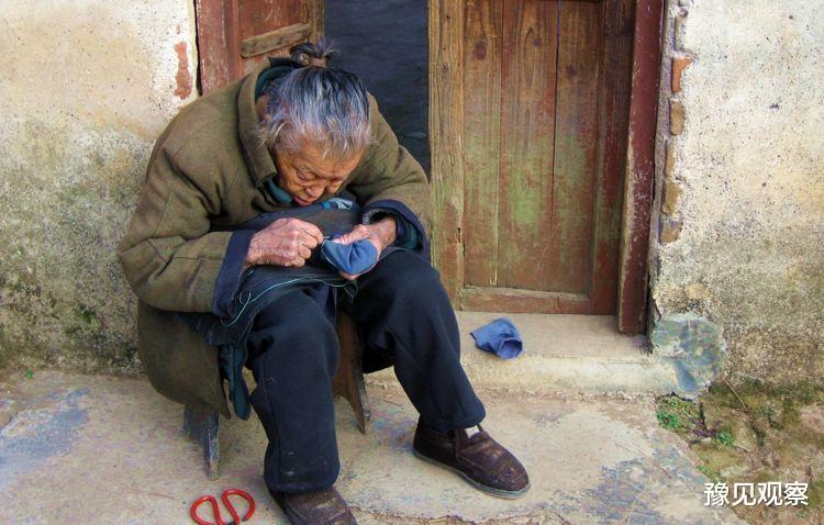 儿媳婚房给小叔子,婆婆花20万装修,过户时:“我已经离婚了”