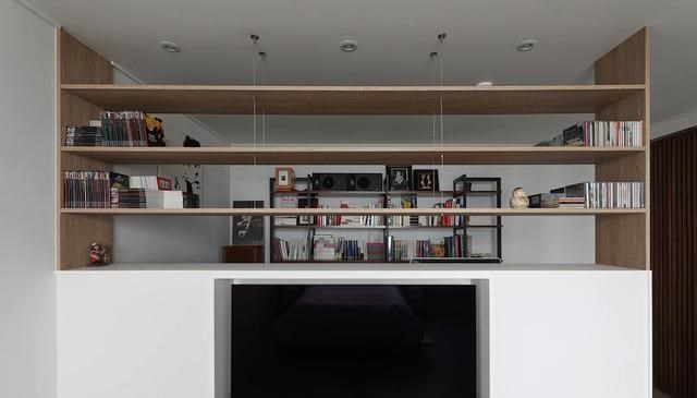 |卖掉2套小户型,买下179㎡大平层,简约风很高级,只住3人很阔气