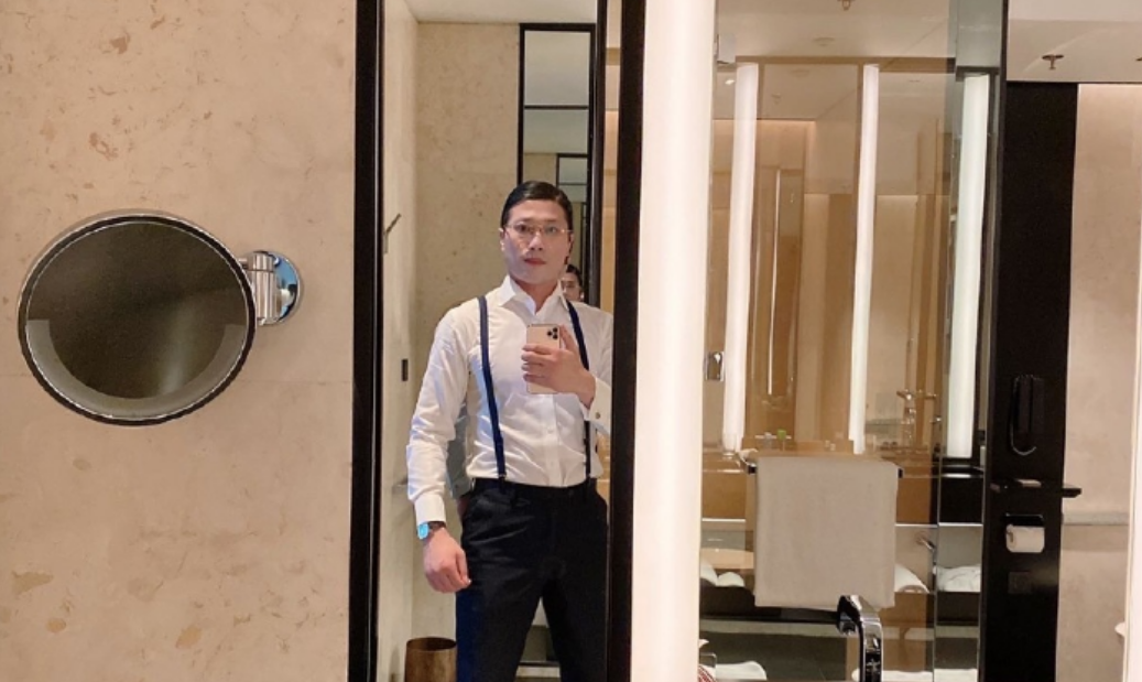 |人类高质量男性徐勤根一年前旧照曝光，看清后：他都经历了什么？