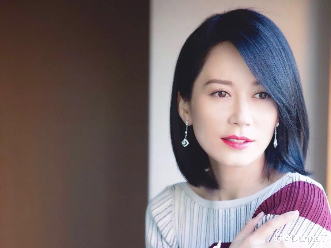 发型|刘涛状态真好！一个发箍减龄20岁，分享适合40+女人的短款发型