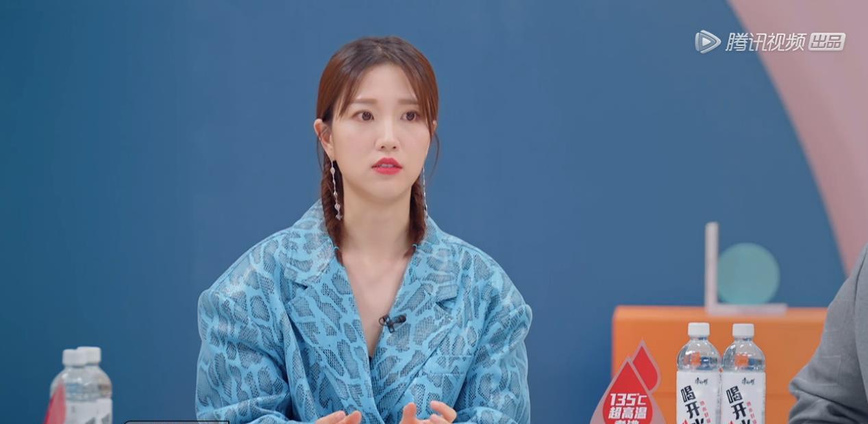 街拍|《心动的offer3》实习生MDT汇报，周深百感交集，金明翻车不断！