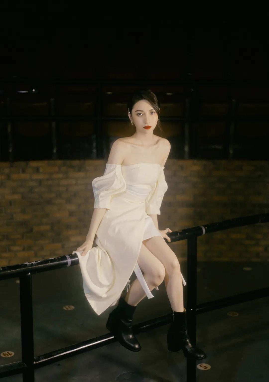 陆婷|性感美腿御姐范的高冷女神陆婷！