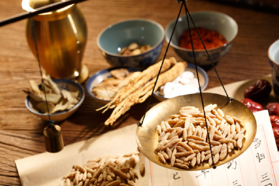 甲状腺|常喝小米粥能养甲状腺?医生:若想呵护甲功,2种“粗粮”要少吃