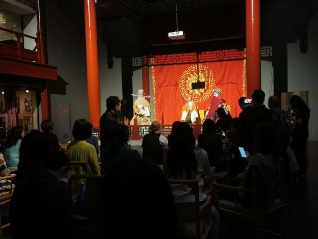 北京日报客户端 非遗技艺文创产品齐亮相，博物馆奇妙夜真热闹