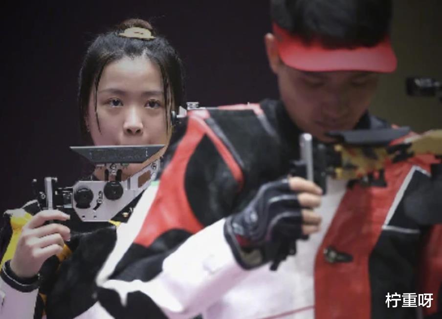 白敬亭|杨倩获得双料冠军，与艺人白敬亭进行连线，反向追星成功太高甜