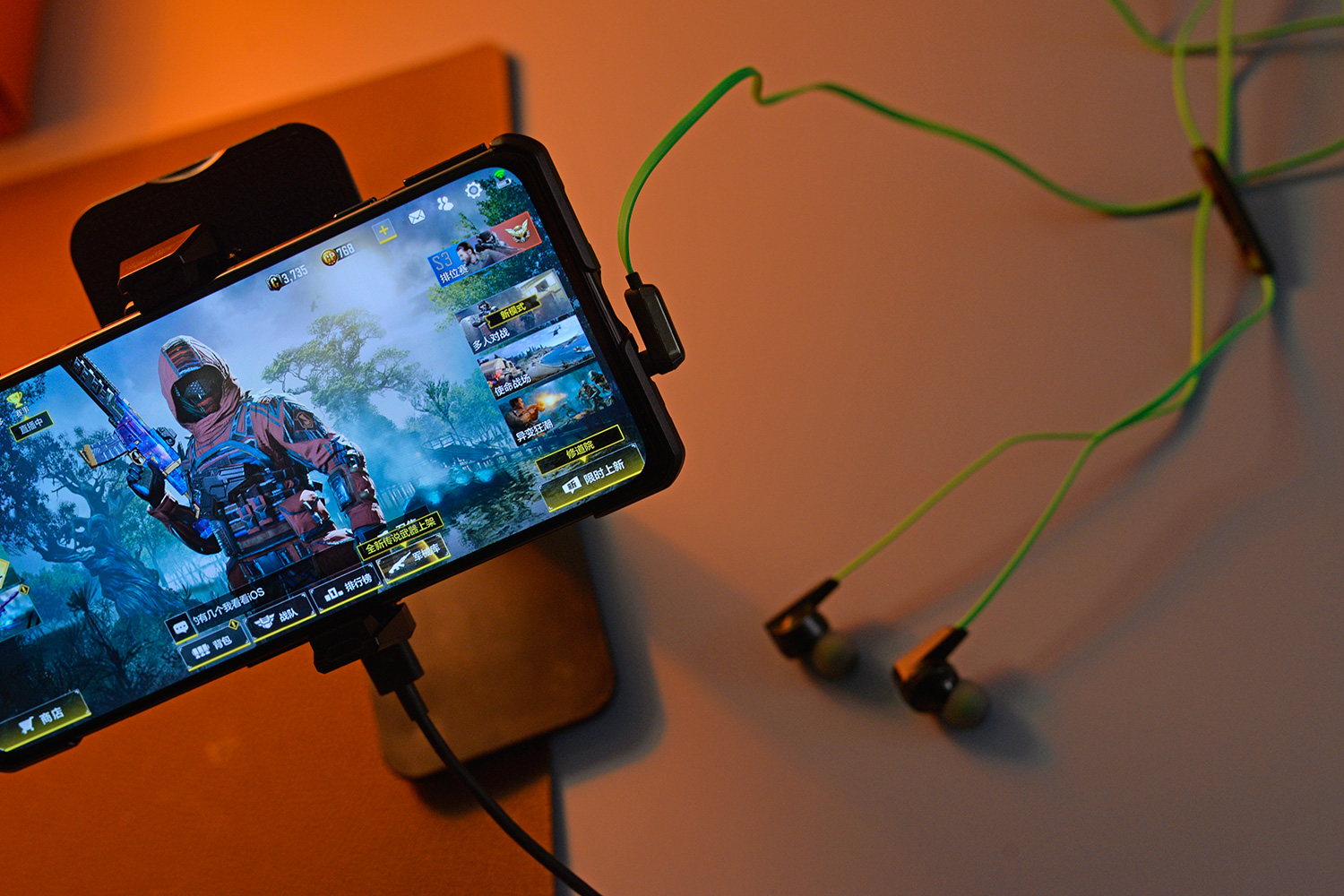 使命召唤|使命召唤更新到异变狂潮新版,带着黑鲨4 Pro用90帧体验下