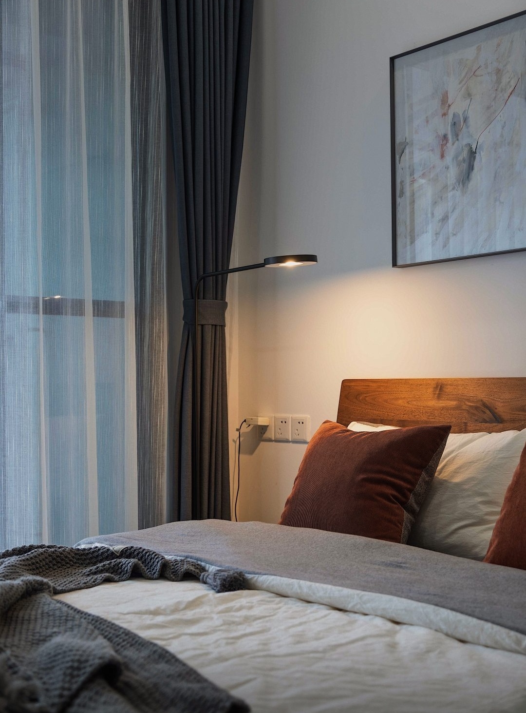 新住家居|她坚持在玄关加一扇门,家人都觉得很鸡肋,入住后才发现真好用!