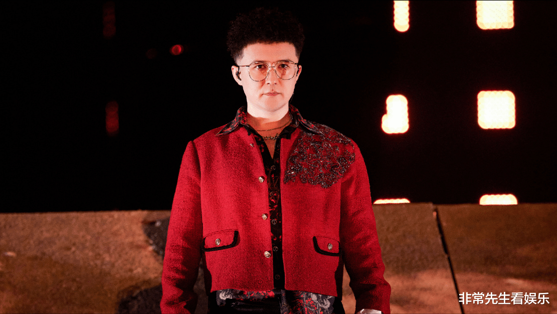 张卫健|《追光吧》一公结束，张卫健组淘汰1人，吴建豪组第一名实至名归