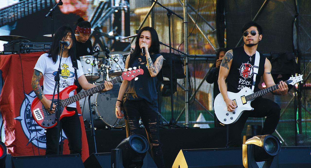 张峻豪|火的是短视频神曲,不火的都不如周杰伦?华语乐坛这就要“完了”