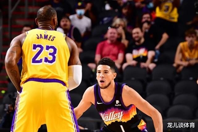 湖人队|39+15!湖人两大“毒瘤”完美救赎,沃格尔解脱,老詹真退化了