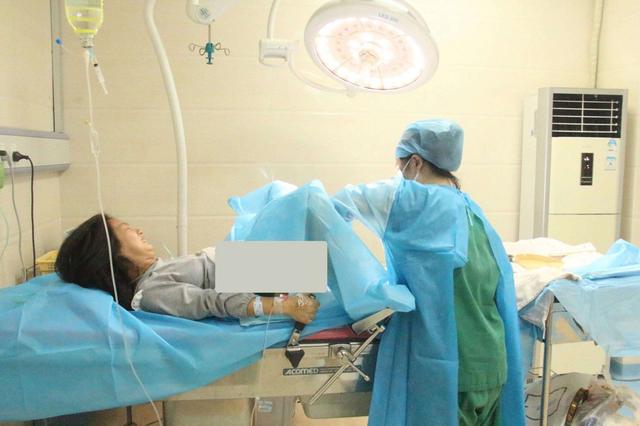 全能辣妈plus|“上了一天班，接的全是男娃”小护士随口一句抱怨，男娃家长哭了