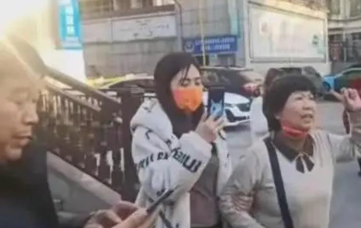 朱之文|后悔了？曝杜新枝委托中间人找姚爸和解，希望姚威回到自己身边