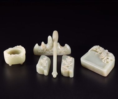 雕刻|和田玉文房五件套、笔洗、砚台、笔杆、笔架、镇纸完整一套