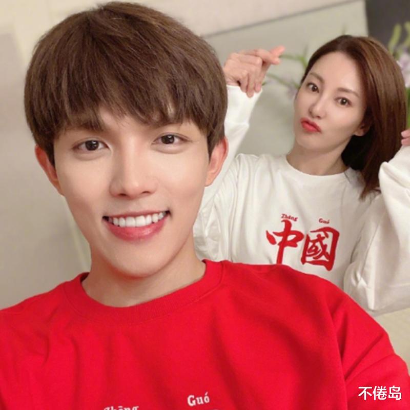 不倦岛|张雨绮李柄熹退出《女儿们的恋爱4》：提醒中年女人，爱情的苦还是早点吃比较好。