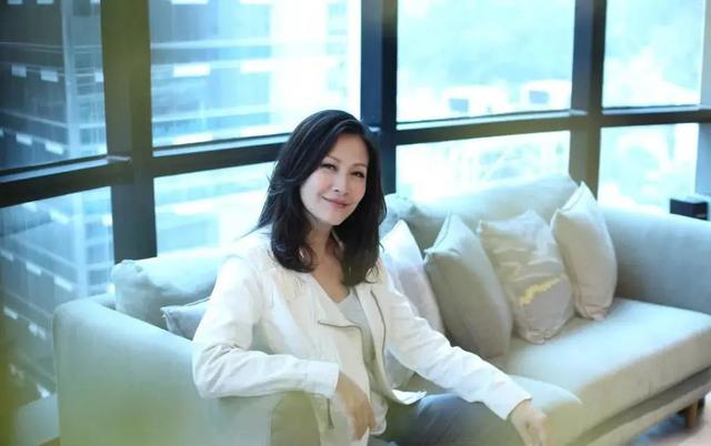 不归路|昔日TVB花旦如今去教英语？陈慧珊的人生比电视剧还爽