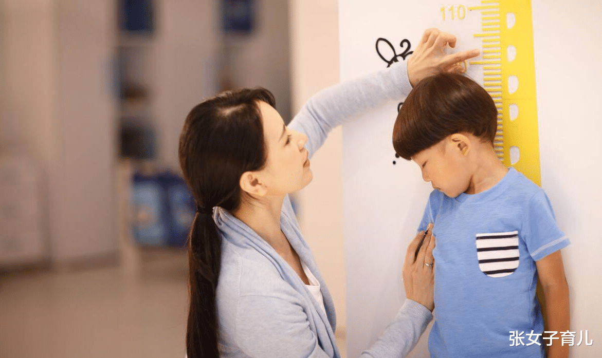 张女子育儿|爸爸身高185，15岁儿子却止步于158，不要忽视这些身高发育误区