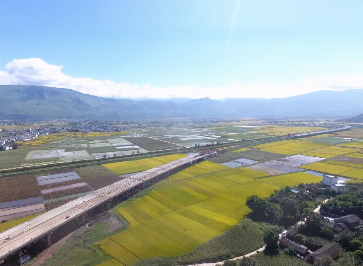 先生说生活事 云南在建一条高速公路，长150.816公里，投资287.37亿，就在丽江