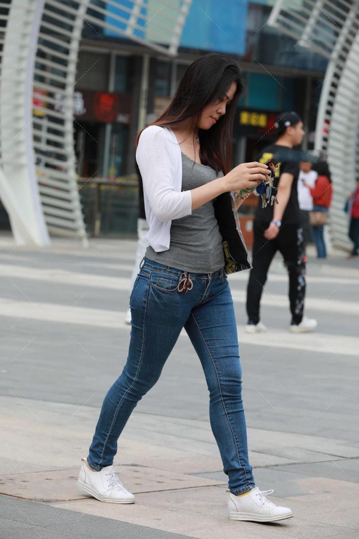 穿衣搭配|实话实说吧,这种裤子白送给别人,都没人敢穿