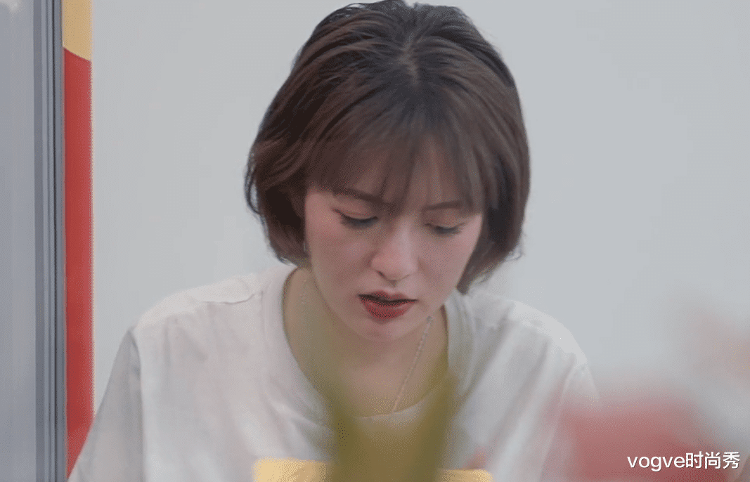 vogve时尚秀|心动的信号4:全员红脸照火了,女4和男1素颜出镜,还能圈粉吗?