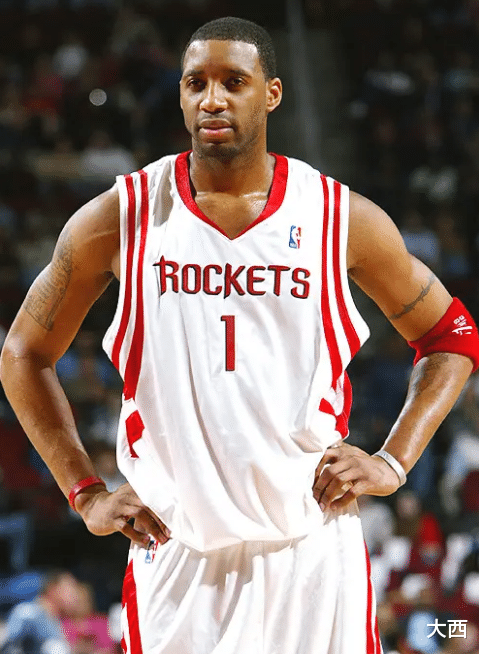 麦迪 场均28分得分王,04年火箭交易得到麦迪,付出了哪些资产?