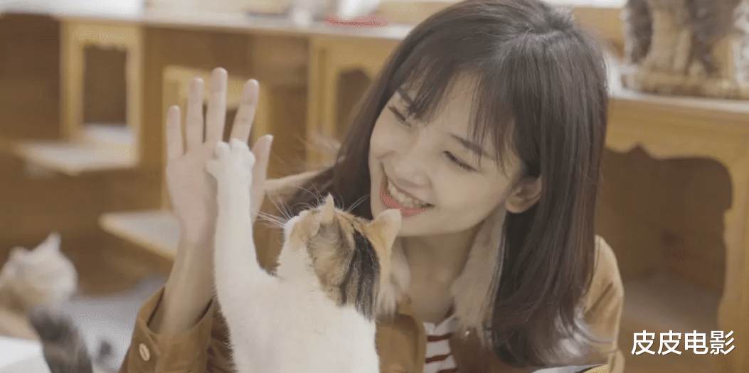 |9位至今未婚的女主持人,各有各的故事,最大的64岁,最小30岁