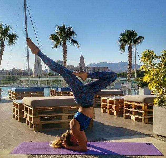 |简单几式瑜伽,每天练一练,紧致身体线条,塑造曼妙身材