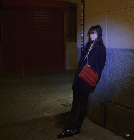 郑敬淏|郑爽深夜发文：不怕嘲笑诋毁，没有日薪208万，请给我还原真相的机会