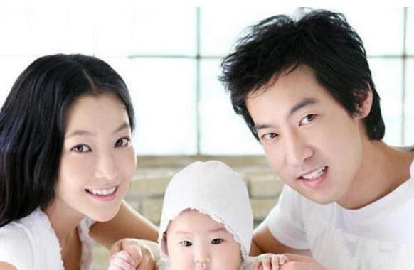 金喜善因女儿丑被质疑整容,称五官张开就好了,11年后却被打脸